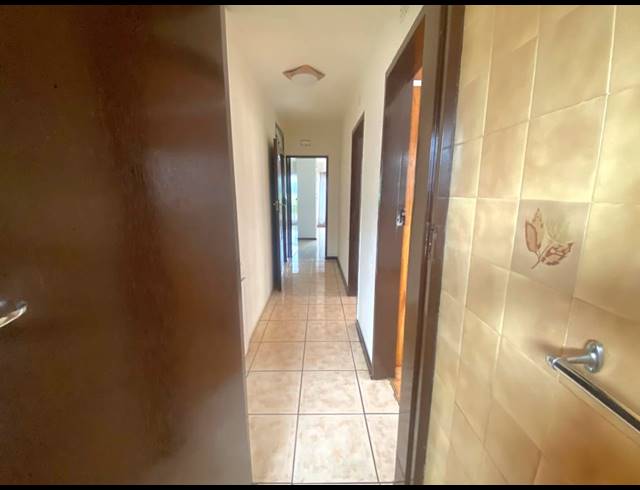 3 BEDROOM FLAT FOR SALE IN VEREENIGING CENTRAL